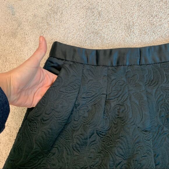 ZARA black quilted fabric dress shorts Sz S - Picture 5 of 9